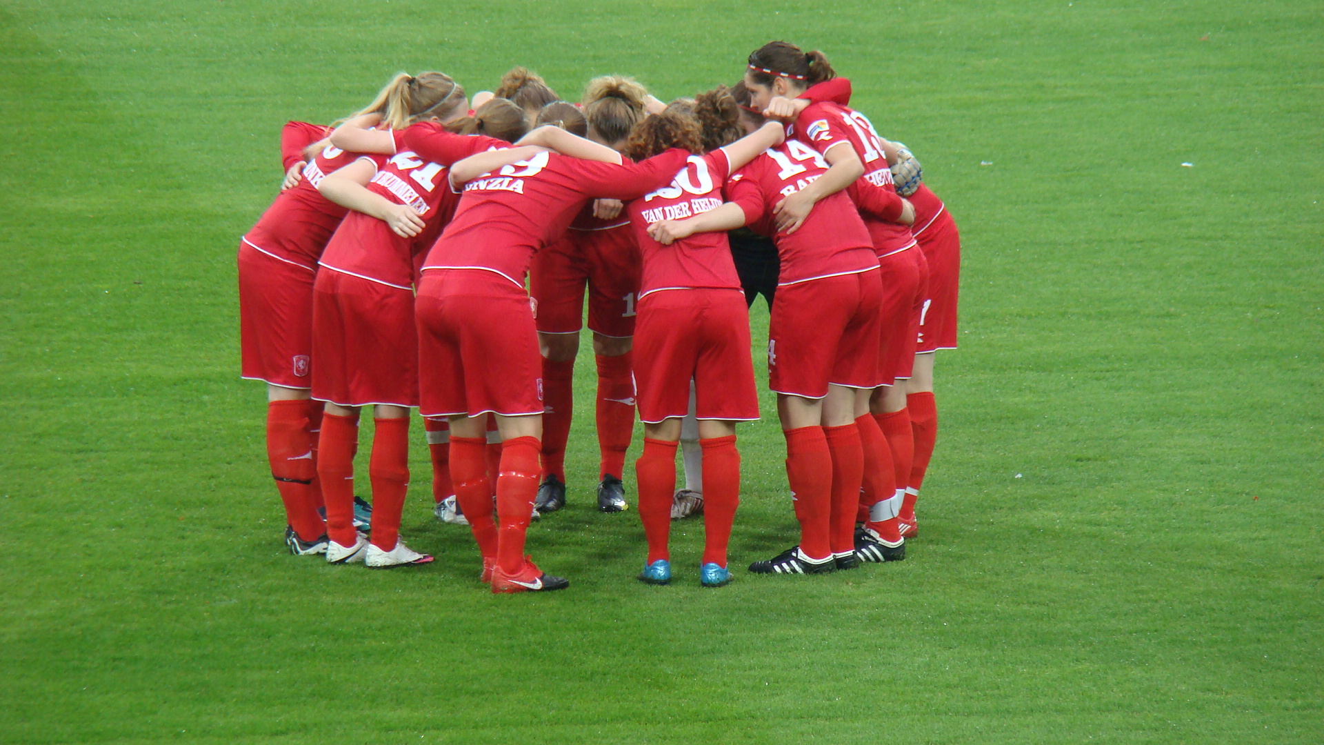 Eventueel Vertrek FC Twente Vrouwen - Lokaal Hengelo